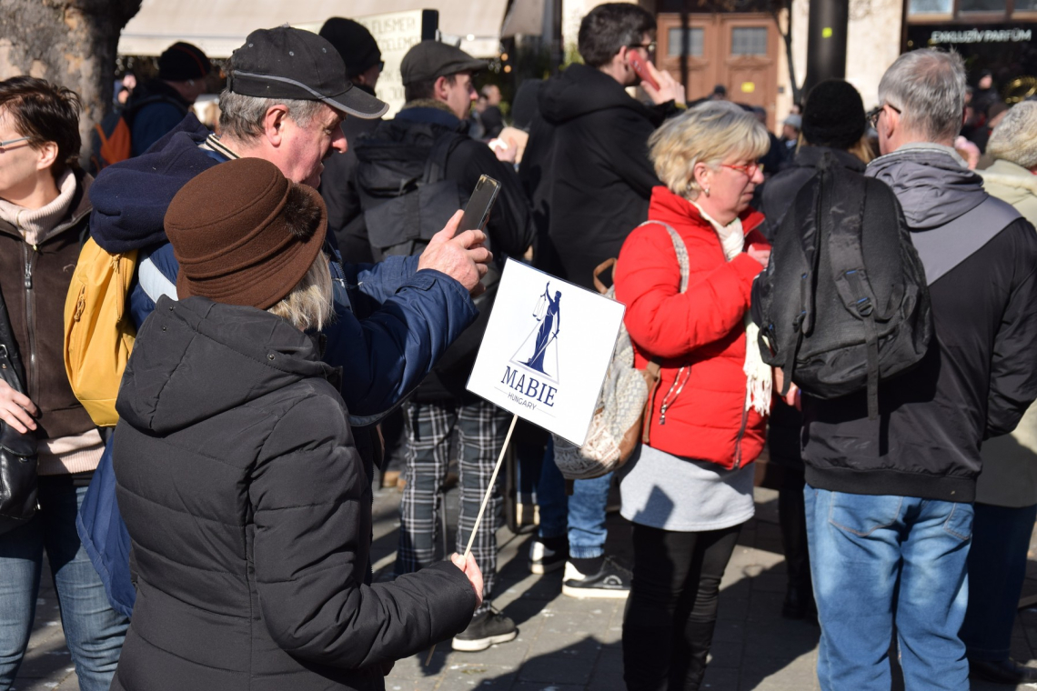 Közlemény a bírói függetlenség érdekében tartott demonstrációról